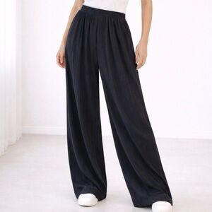 Topshop Pleated pull on elastic waist wide leg pants black size 6